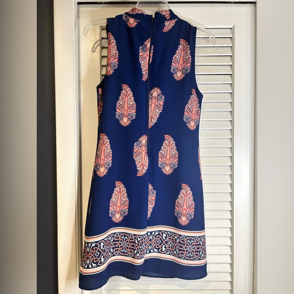 Crystal Sky Blue Flo Printed Women's Knee Length, Sleeveless Dress Sized Medium - Picture 2 of 3